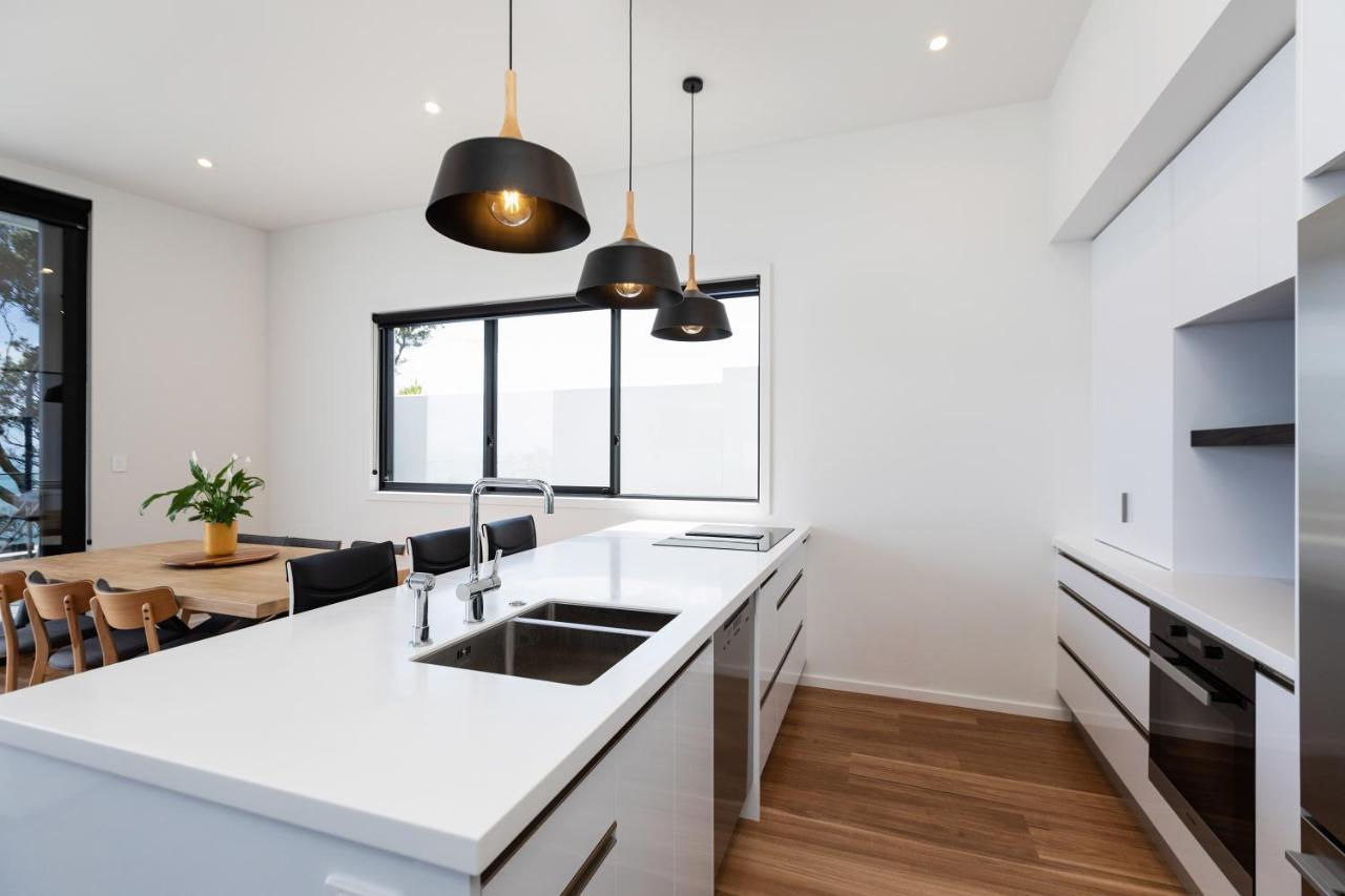 Oakura Beach Front Apartments Extérieur photo
